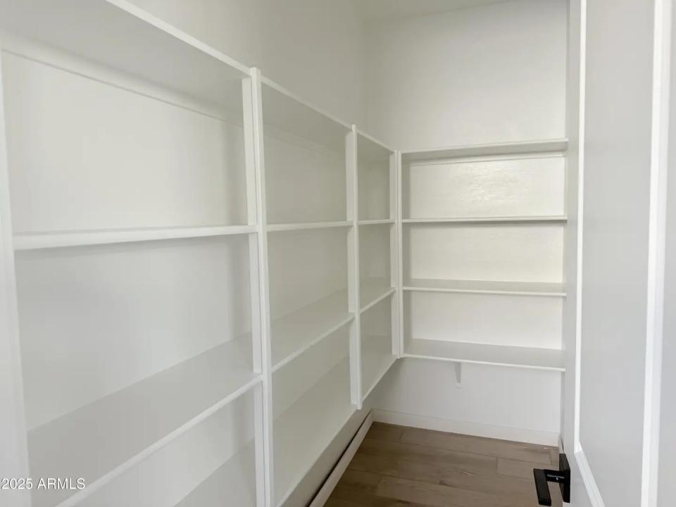 Real Estate Picture 20