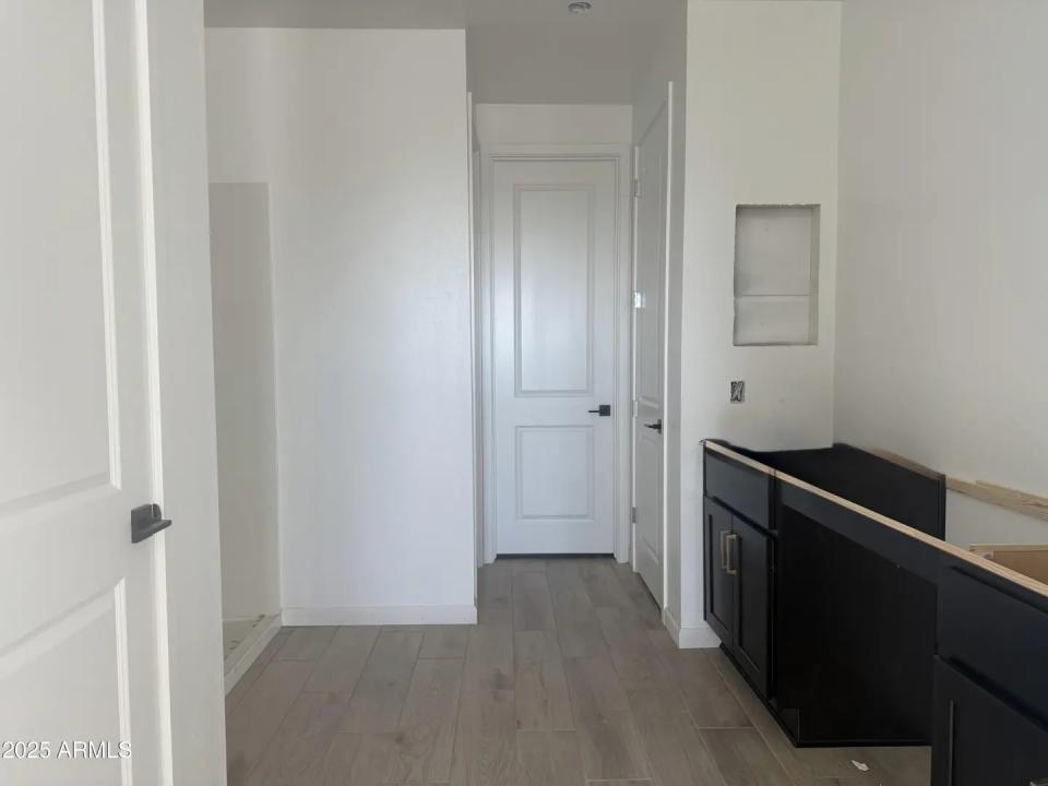 Real Estate Picture 22