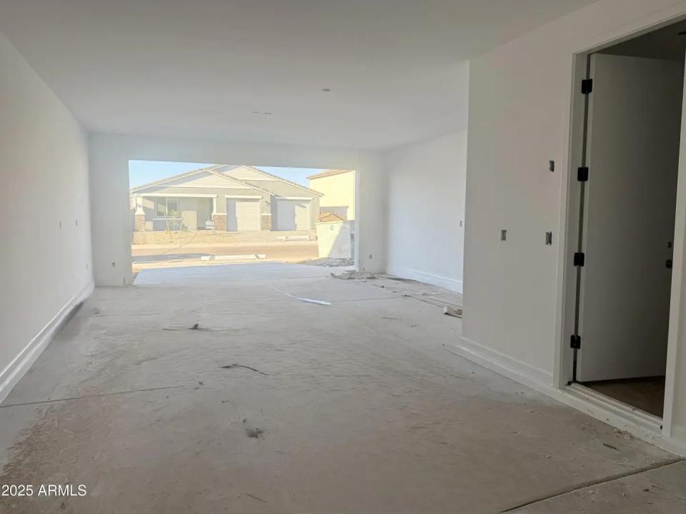 Real Estate Picture 29