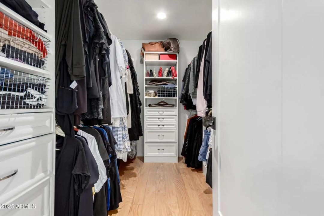 Real Estate Picture 15