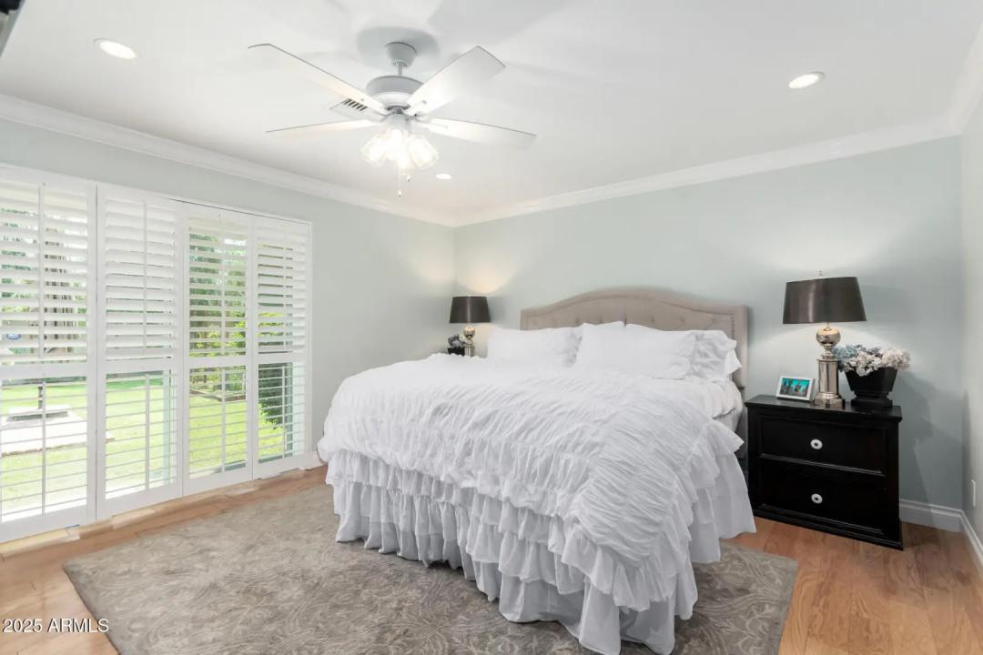 Real Estate Picture 16