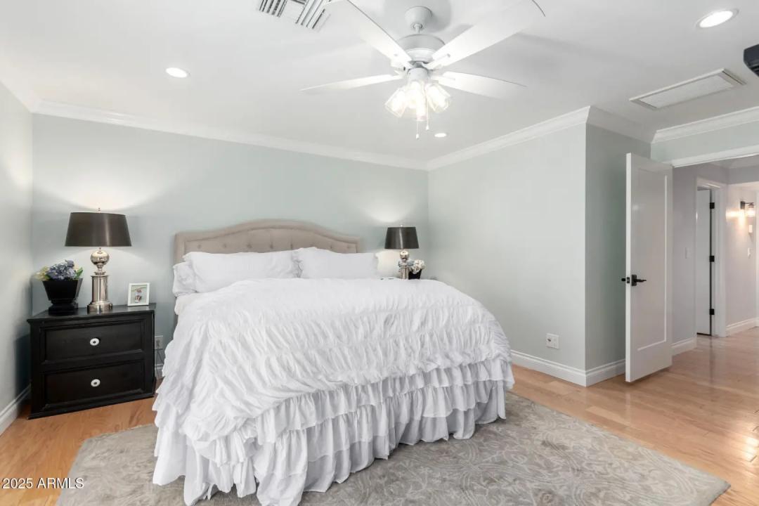 Real Estate Picture 17