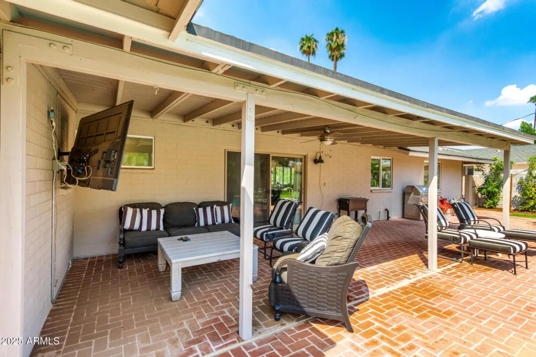 Real Estate Picture 36