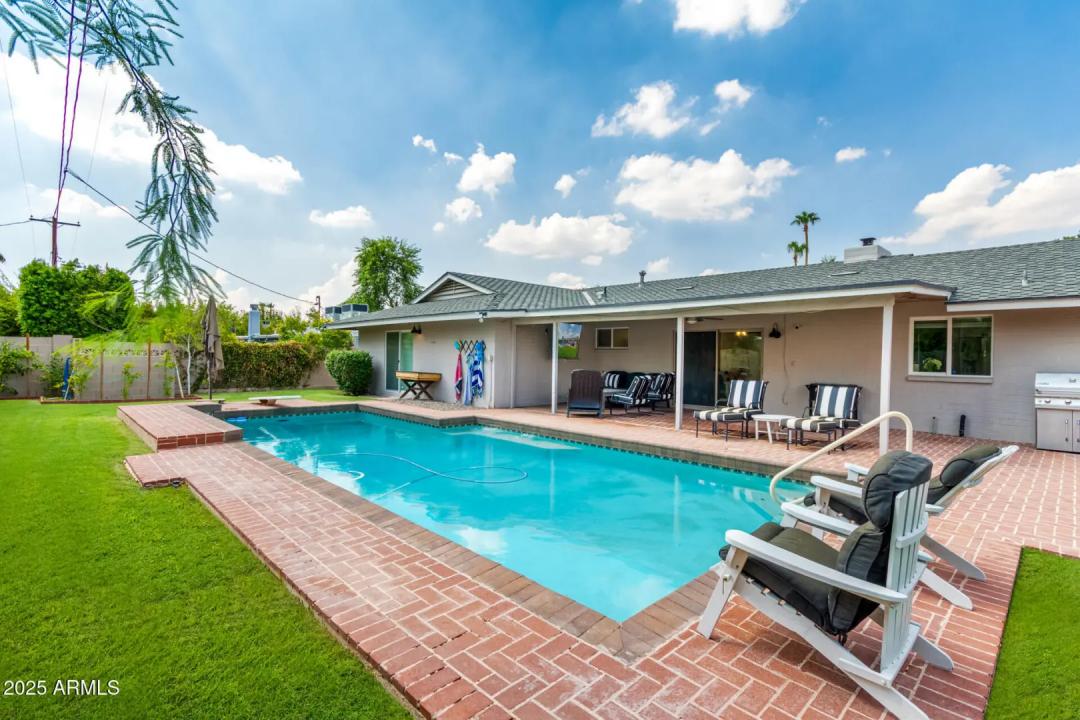 Real Estate Picture 39