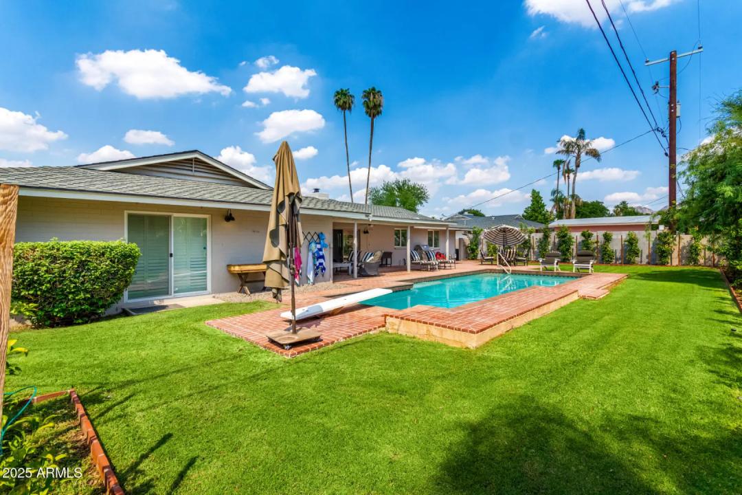 Real Estate Picture 40
