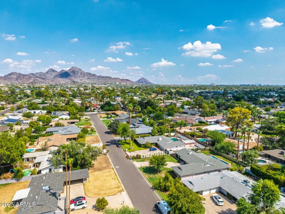 Real Estate Picture 48