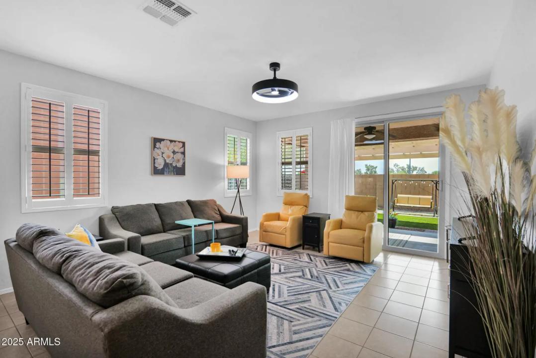 Real Estate Picture 1