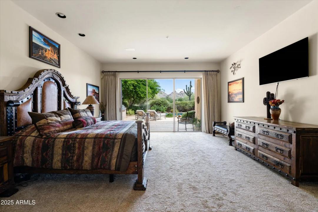 Real Estate Picture 17