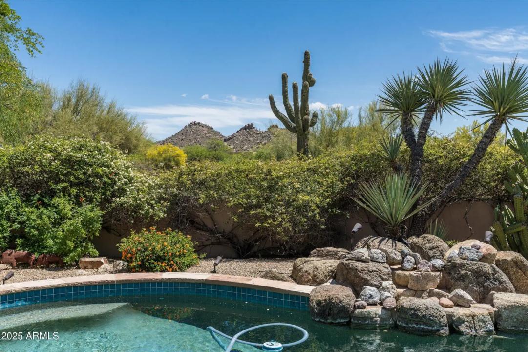 Real Estate Picture 29