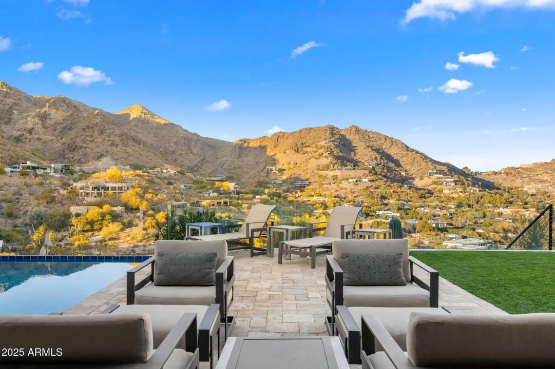 Real Estate Picture 6