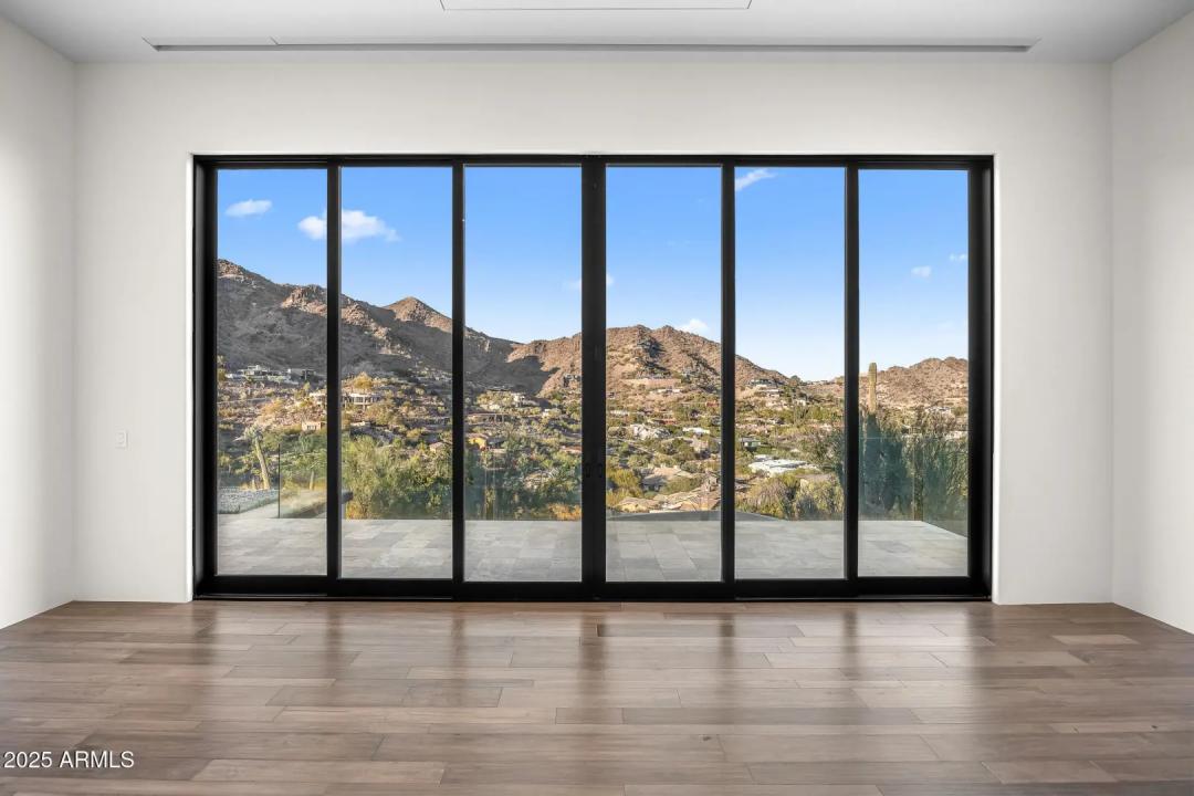 Real Estate Picture 28