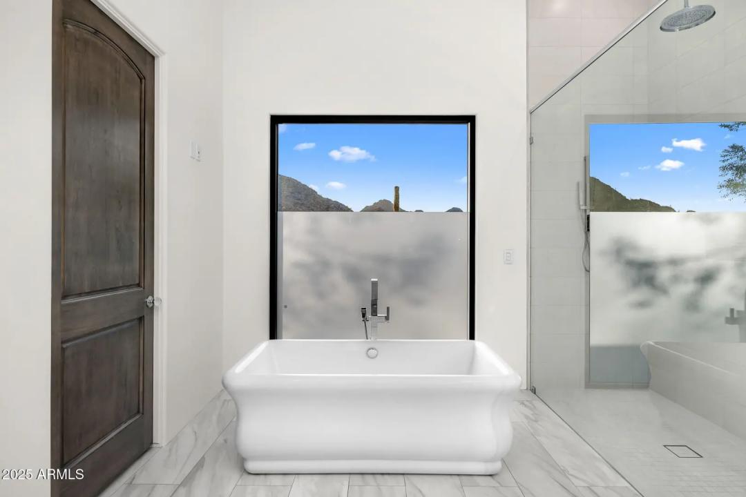 Real Estate Picture 43