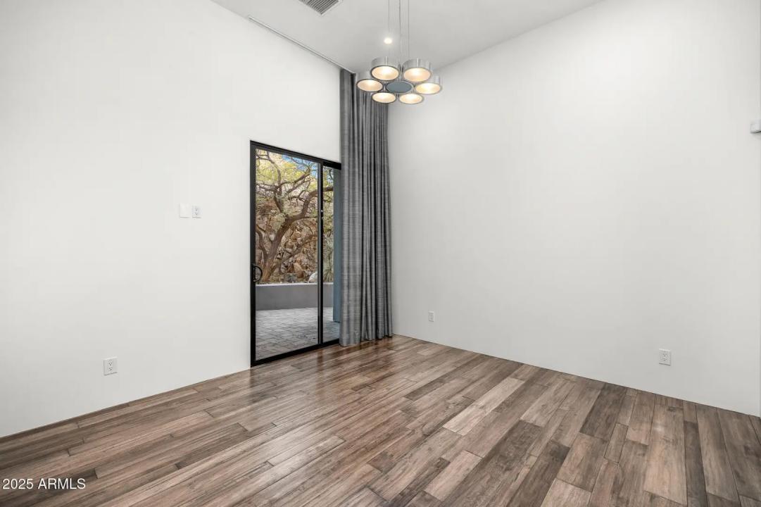 Real Estate Picture 49