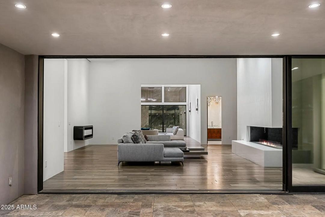 Real Estate Picture 70