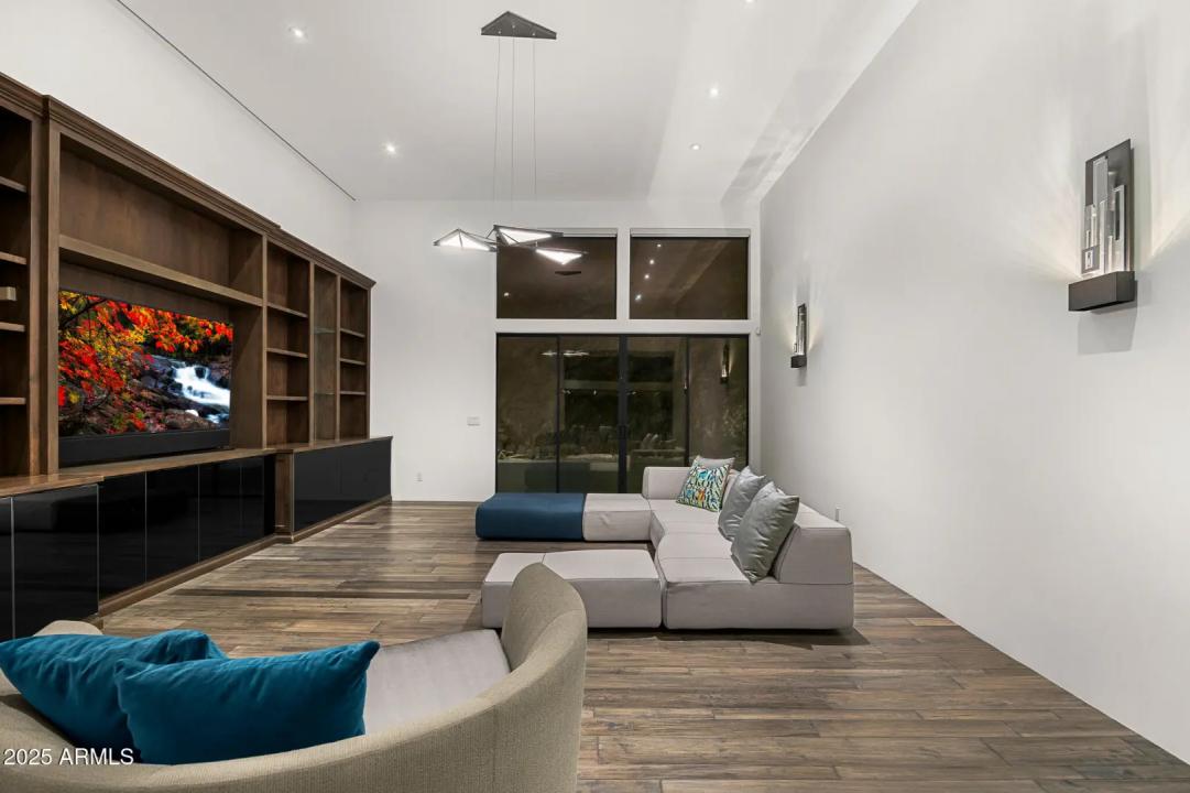 Real Estate Picture 72