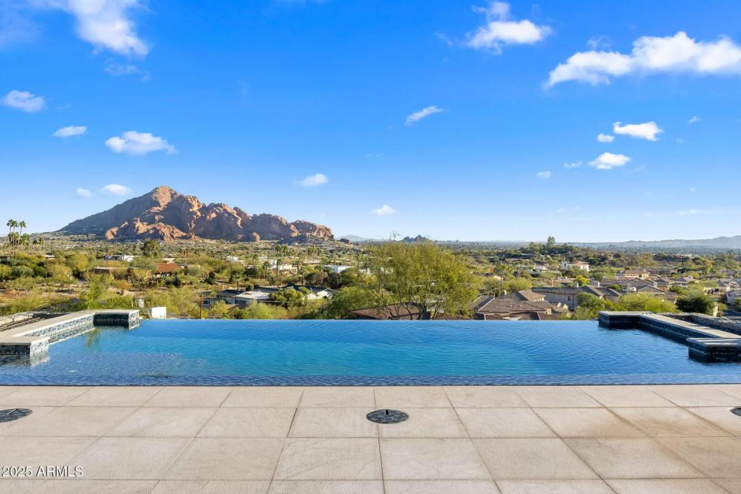 Real Estate Picture 2