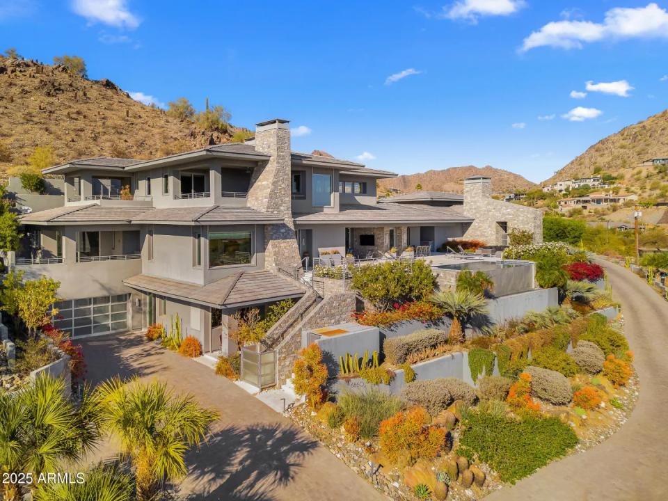 Real Estate Picture 3