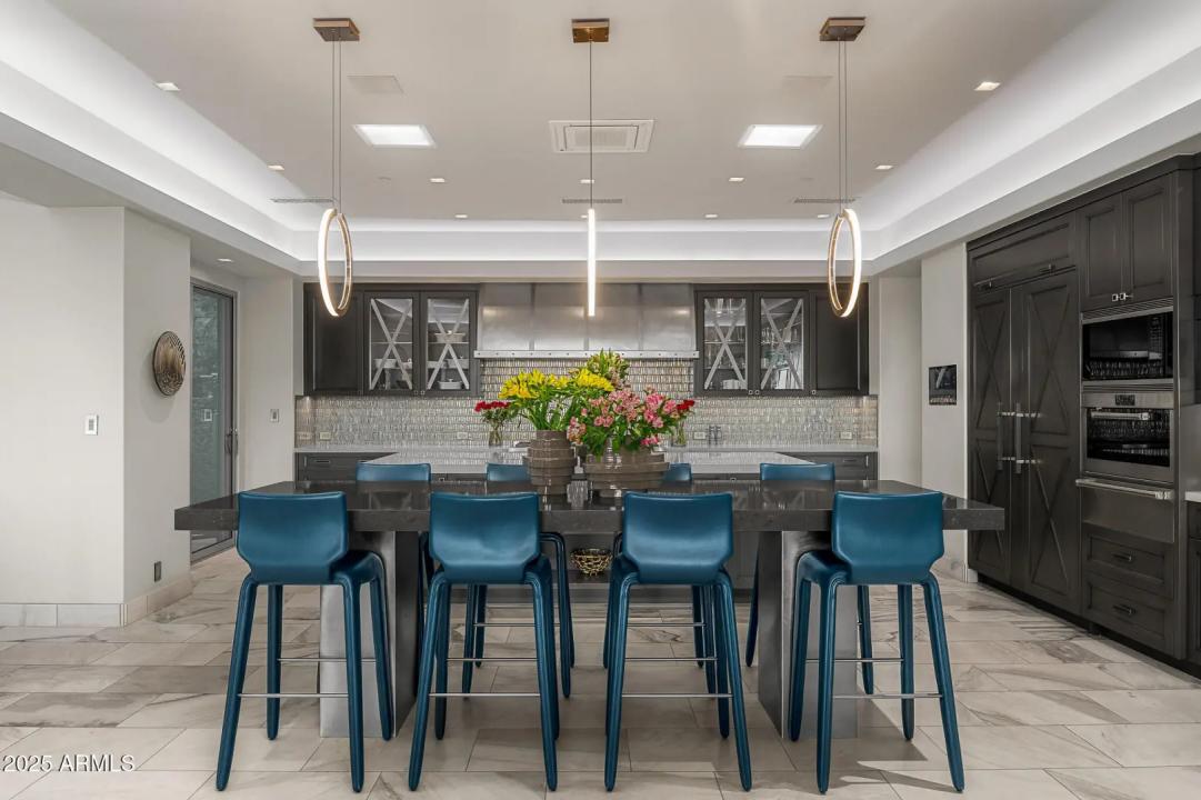 Real Estate Picture 17