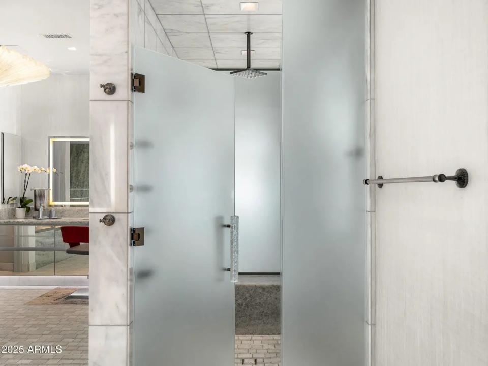 Real Estate Picture 30