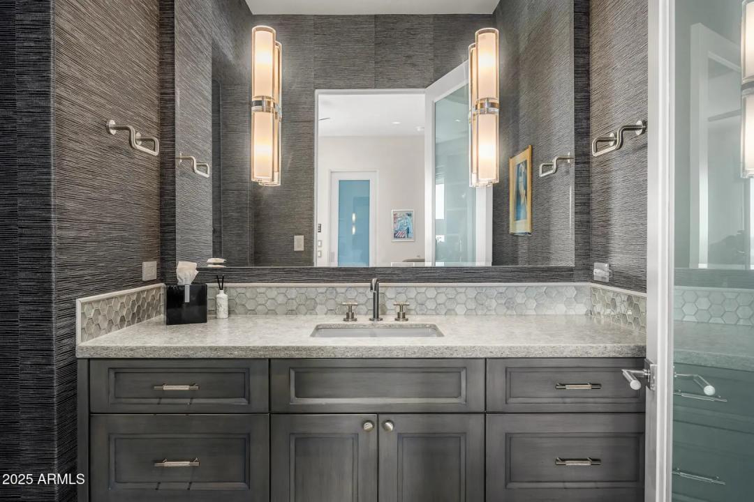 Real Estate Picture 41