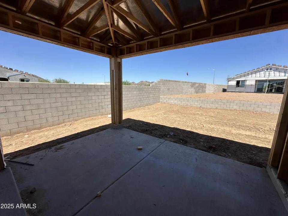 Real Estate Picture 5