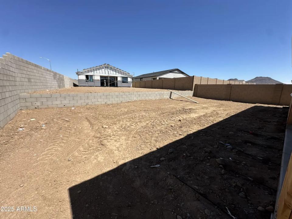 Real Estate Picture 6