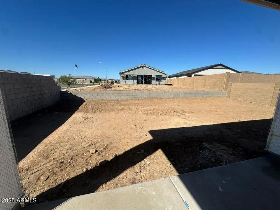 Real Estate Picture 7