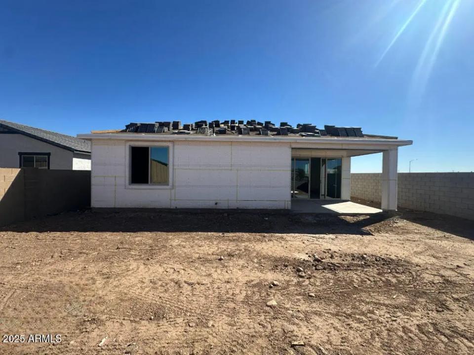 Real Estate Picture 8
