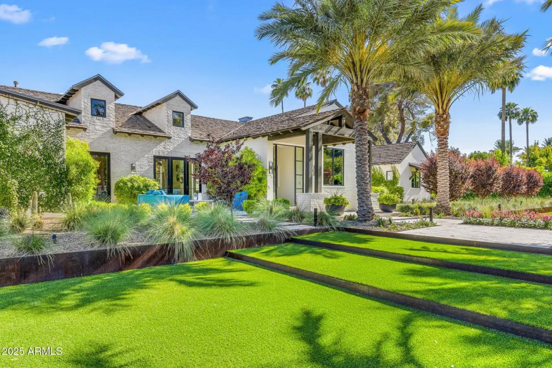 Real Estate Picture 6