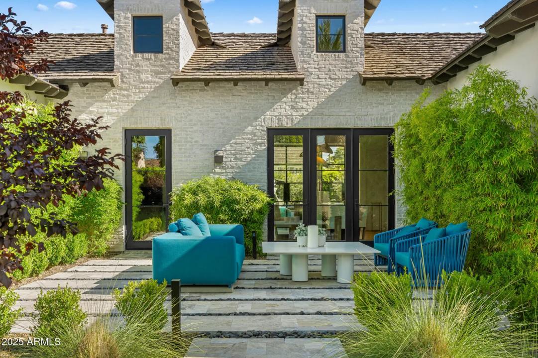 Real Estate Picture 8
