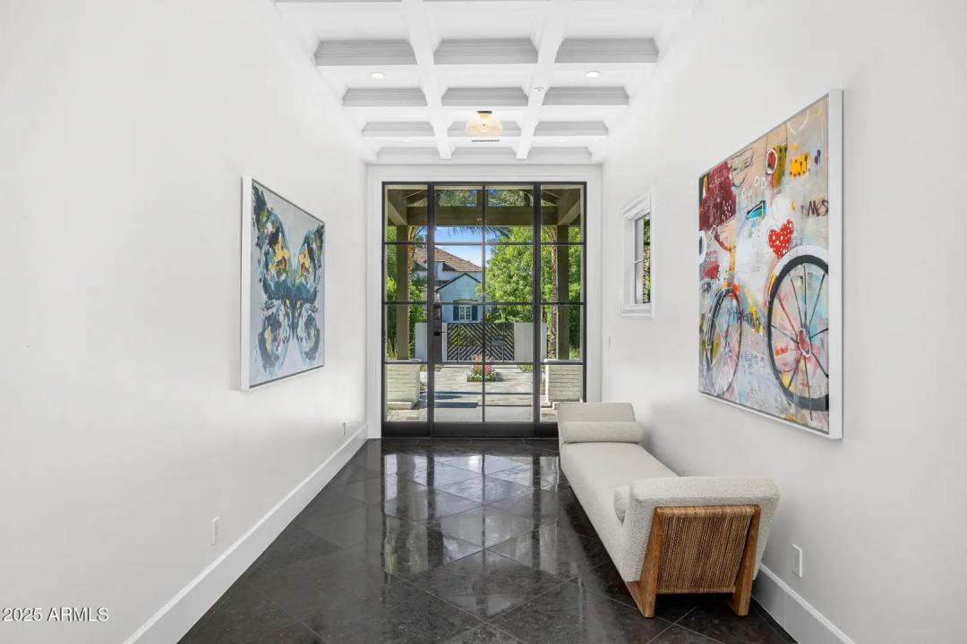 Real Estate Picture 11