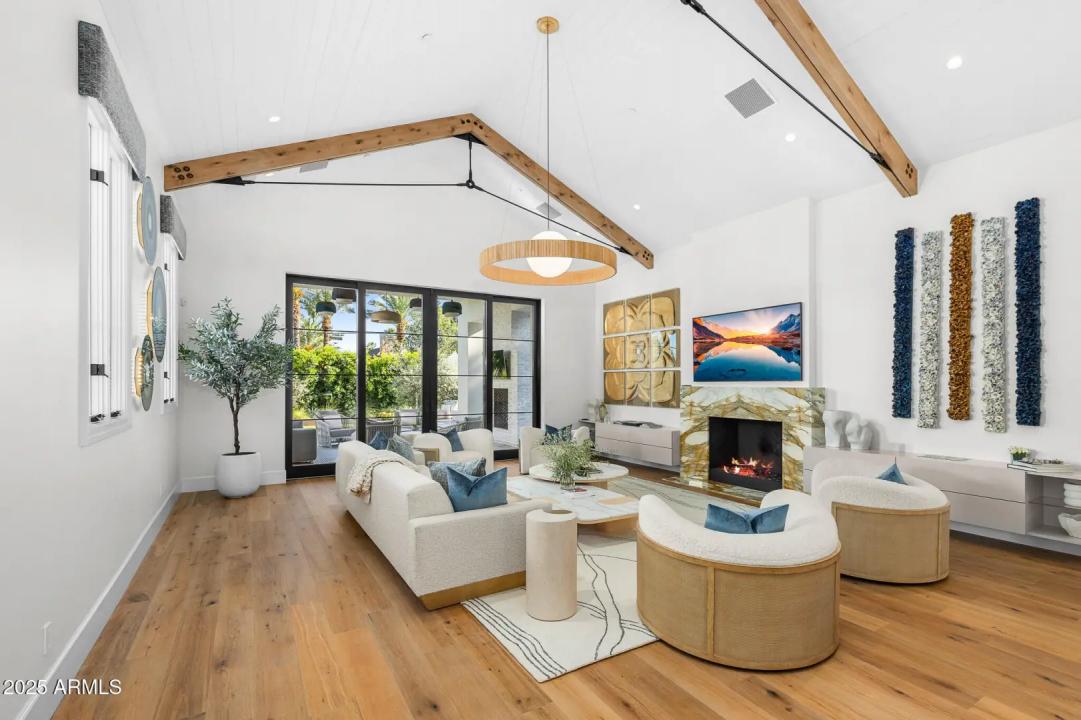 Real Estate Picture 17