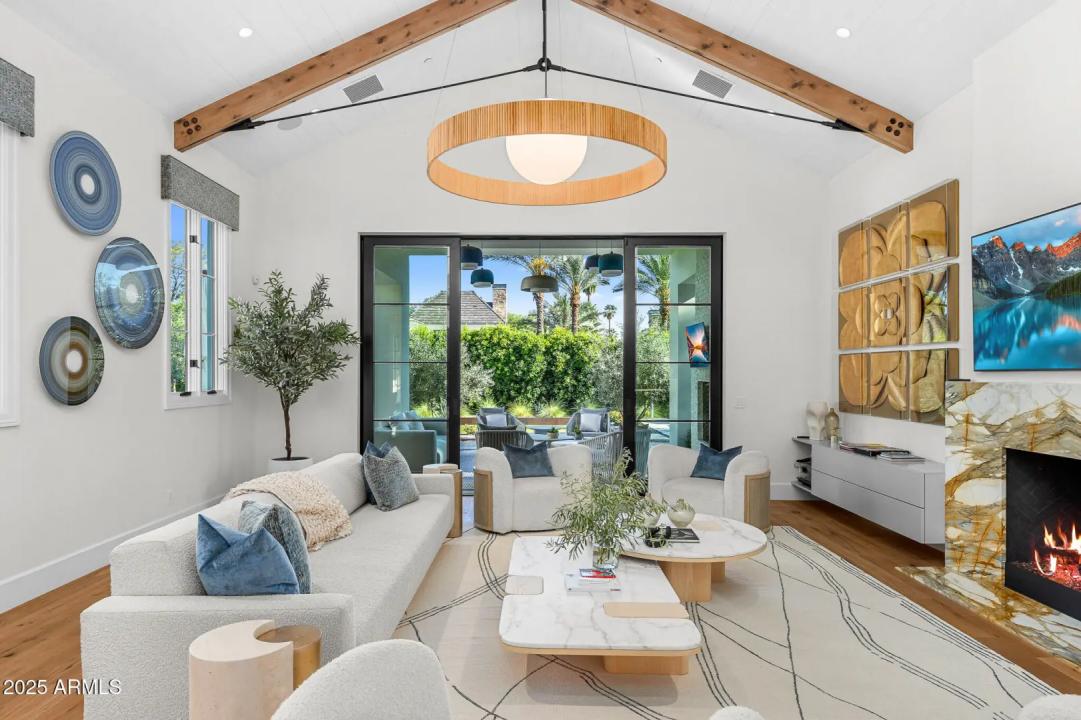Real Estate Picture 19