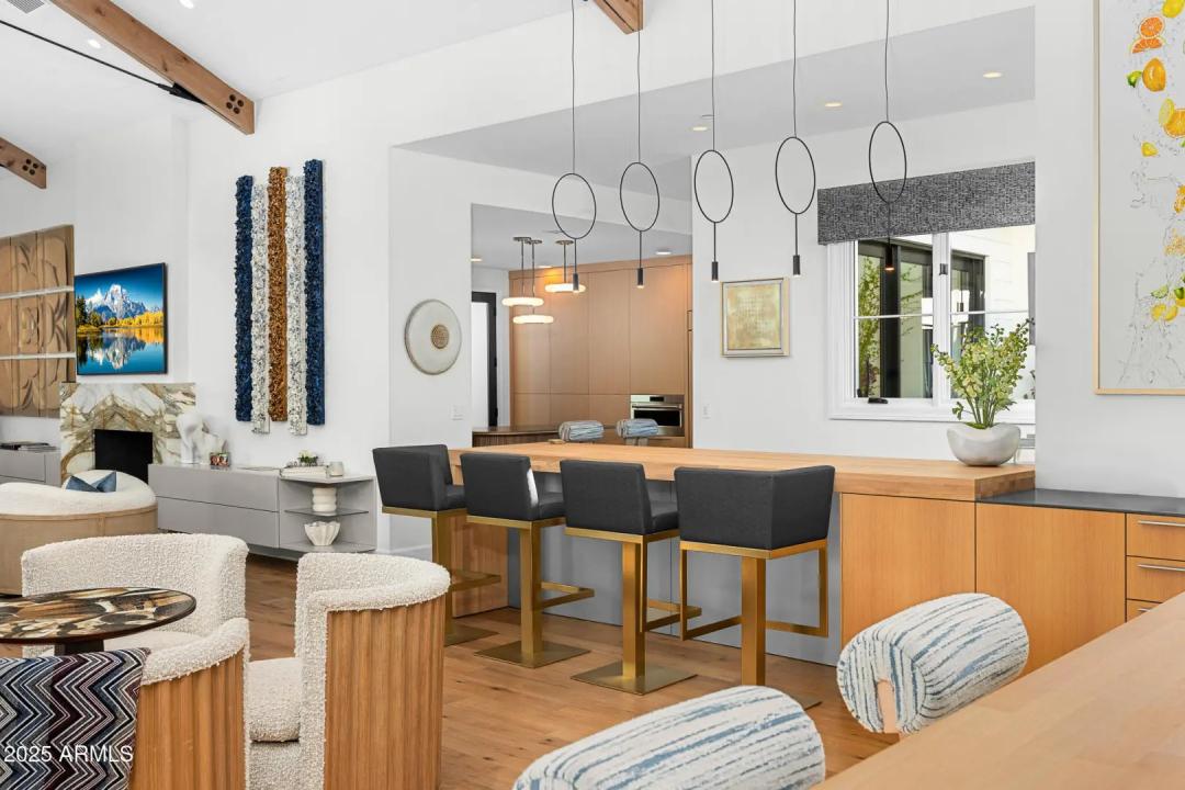Real Estate Picture 25