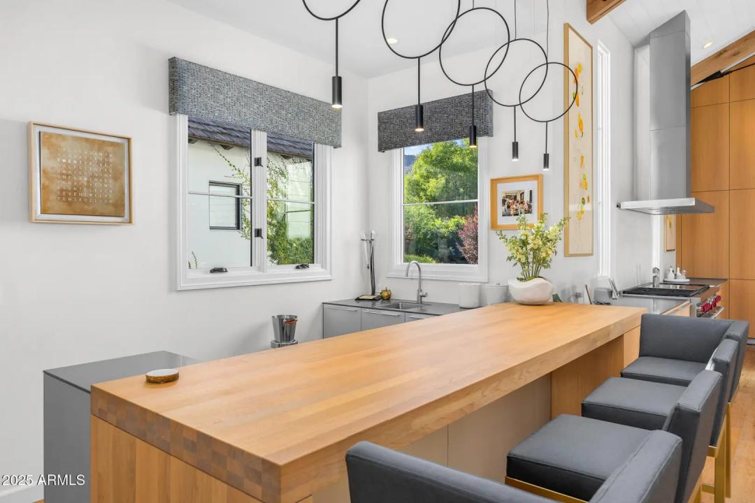 Real Estate Picture 26
