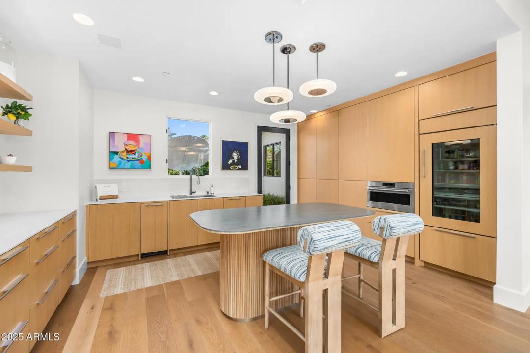Real Estate Picture 27