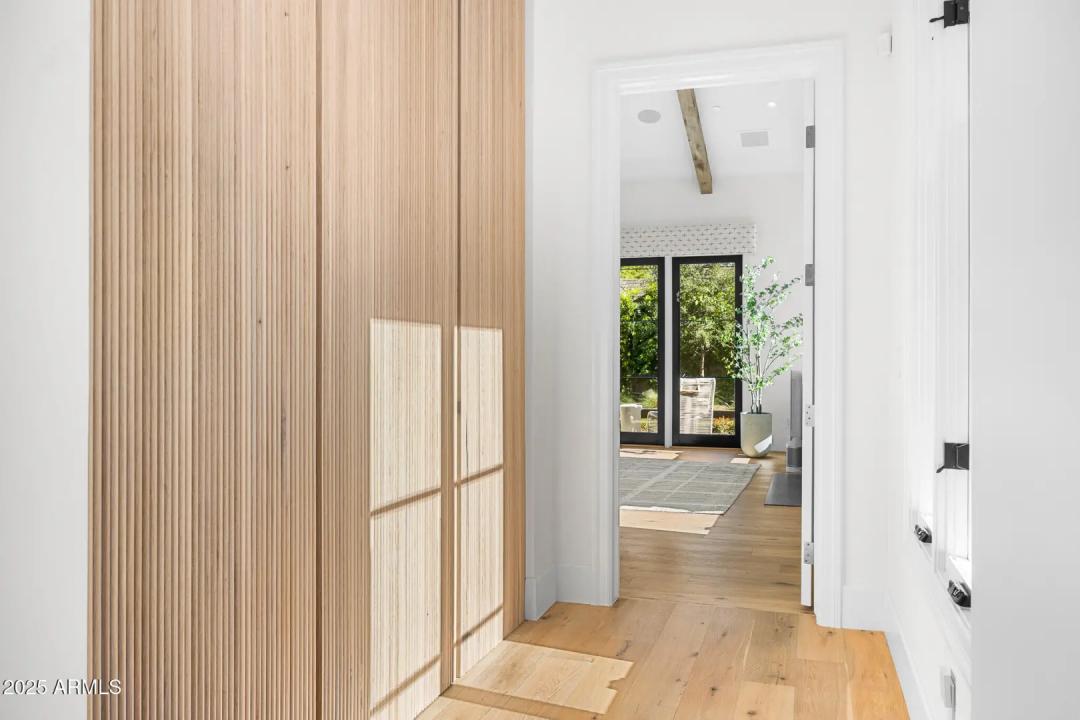 Real Estate Picture 29
