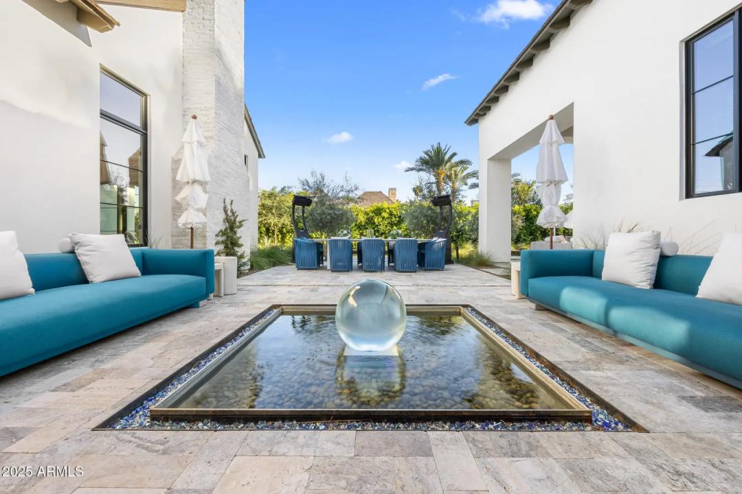 Real Estate Picture 50
