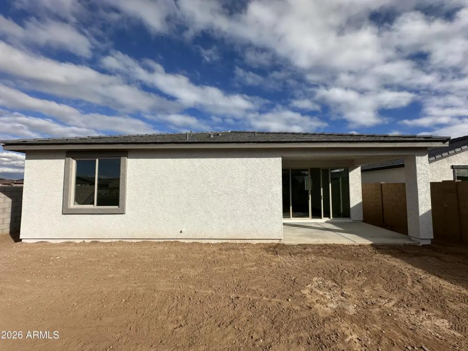 Real Estate Picture 12