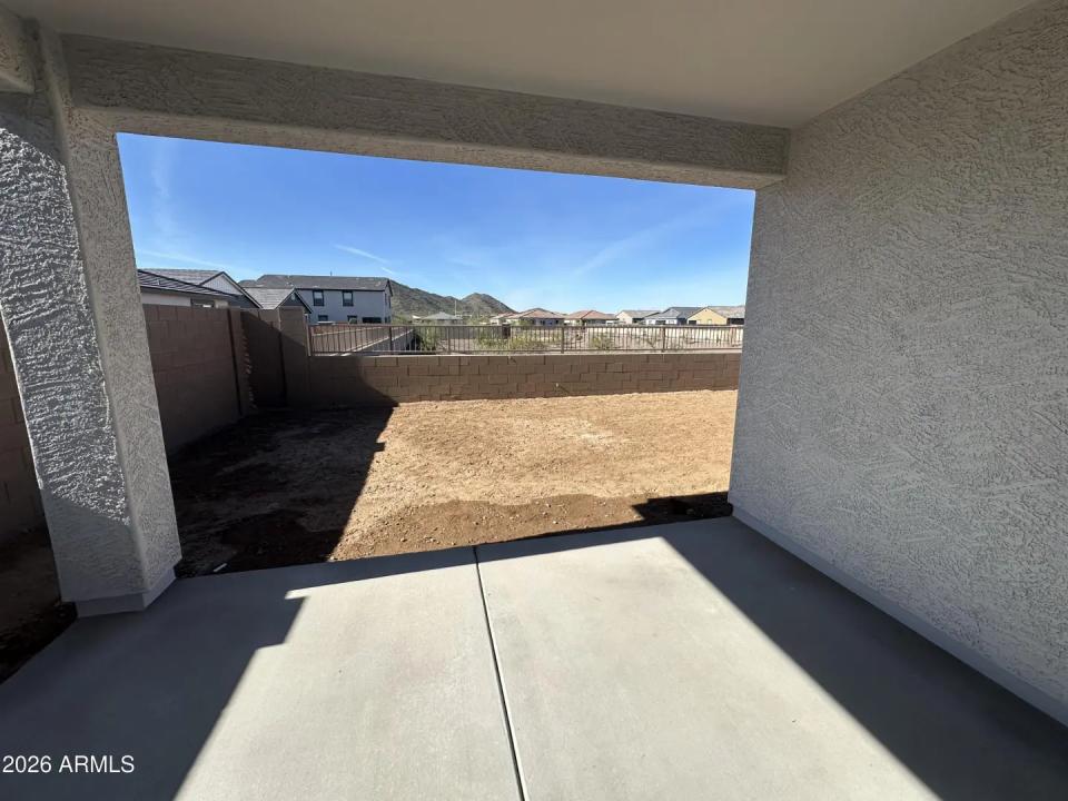 Real Estate Picture 12