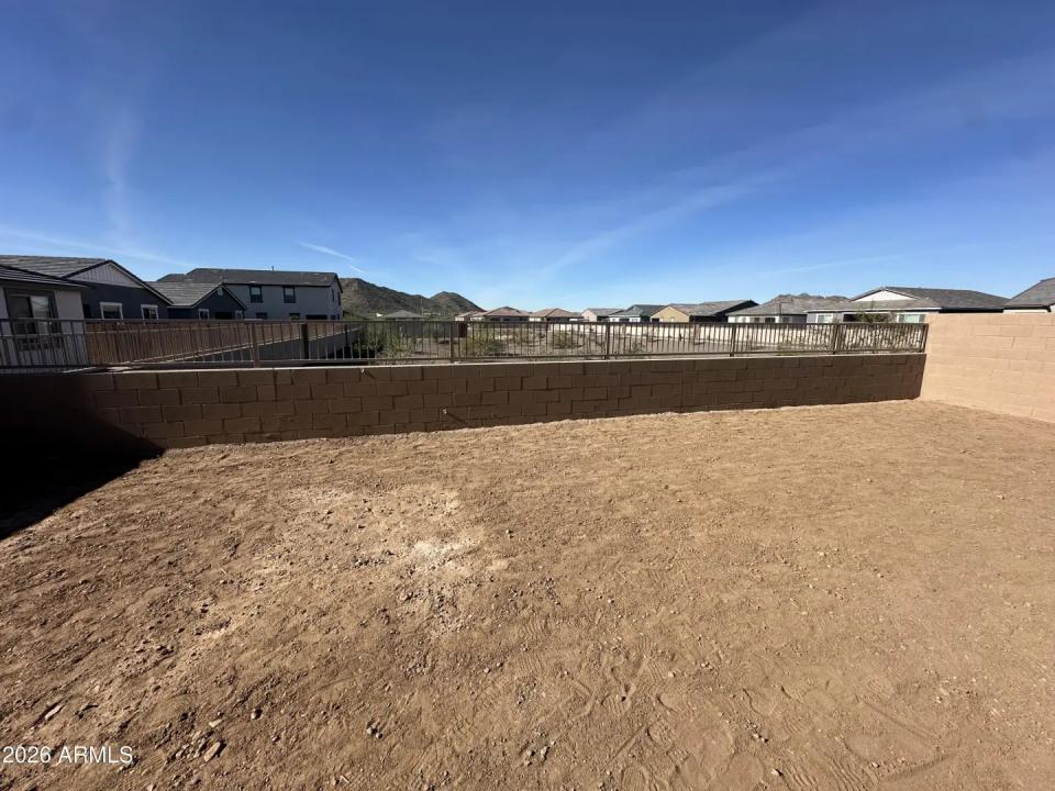 Real Estate Picture 13