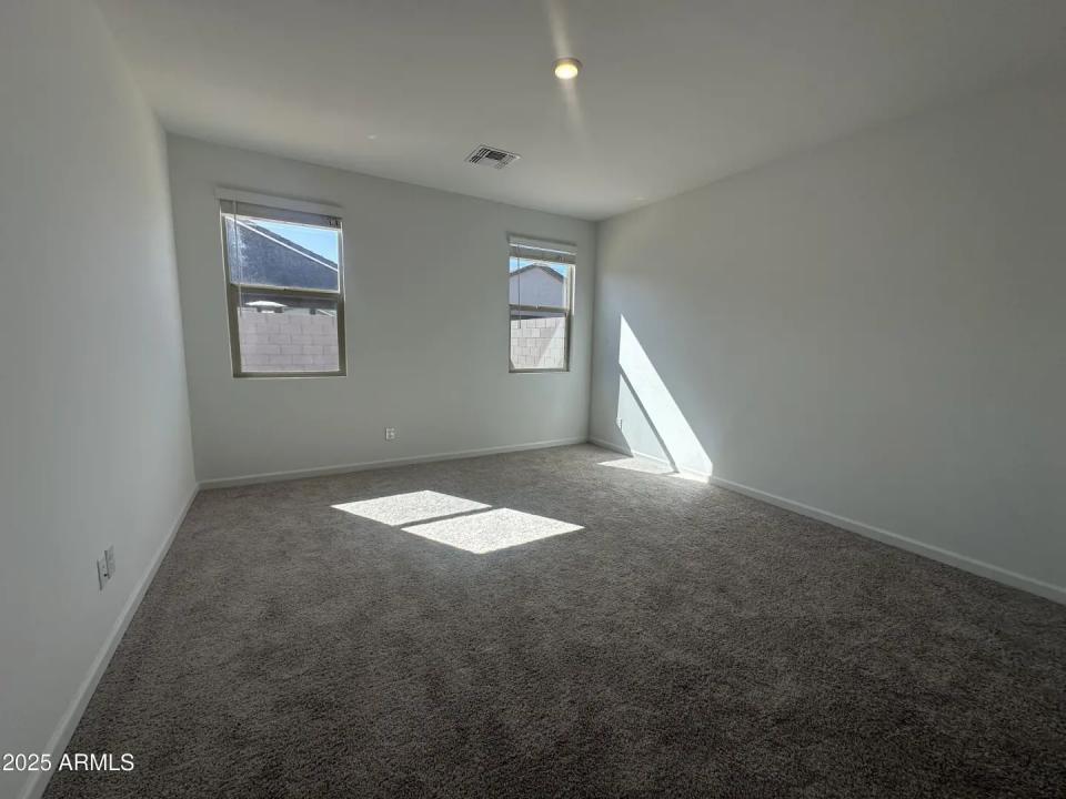 Real Estate Picture 21