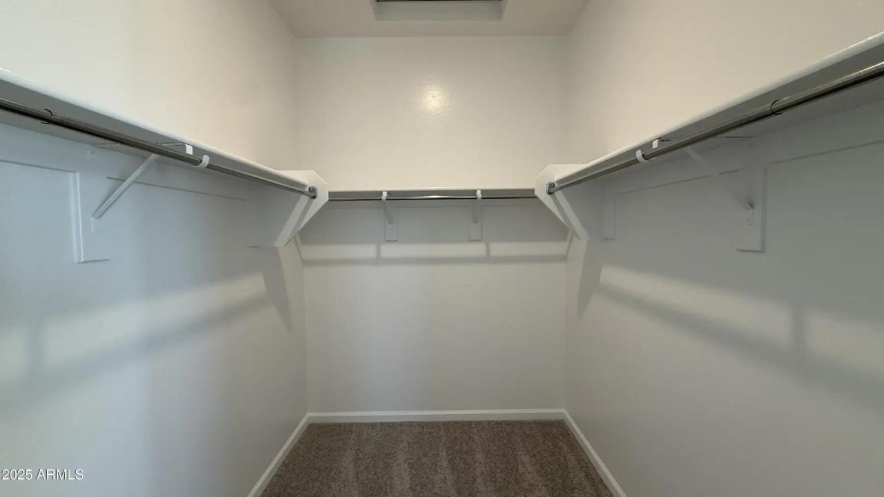 Real Estate Picture 11