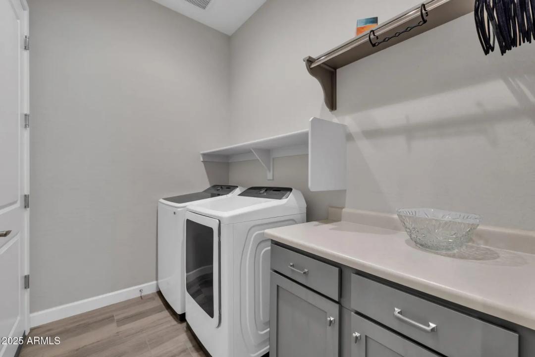 Real Estate Picture 46