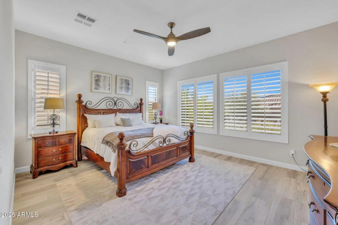 Real Estate Picture 28