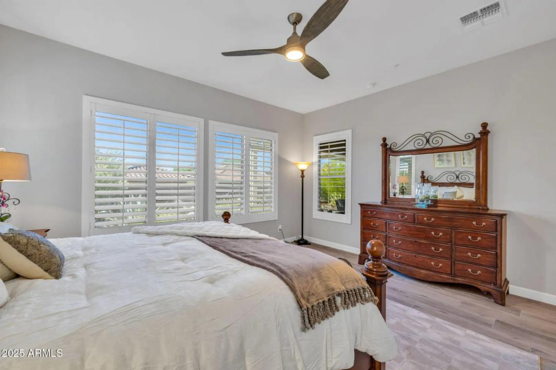 Real Estate Picture 29