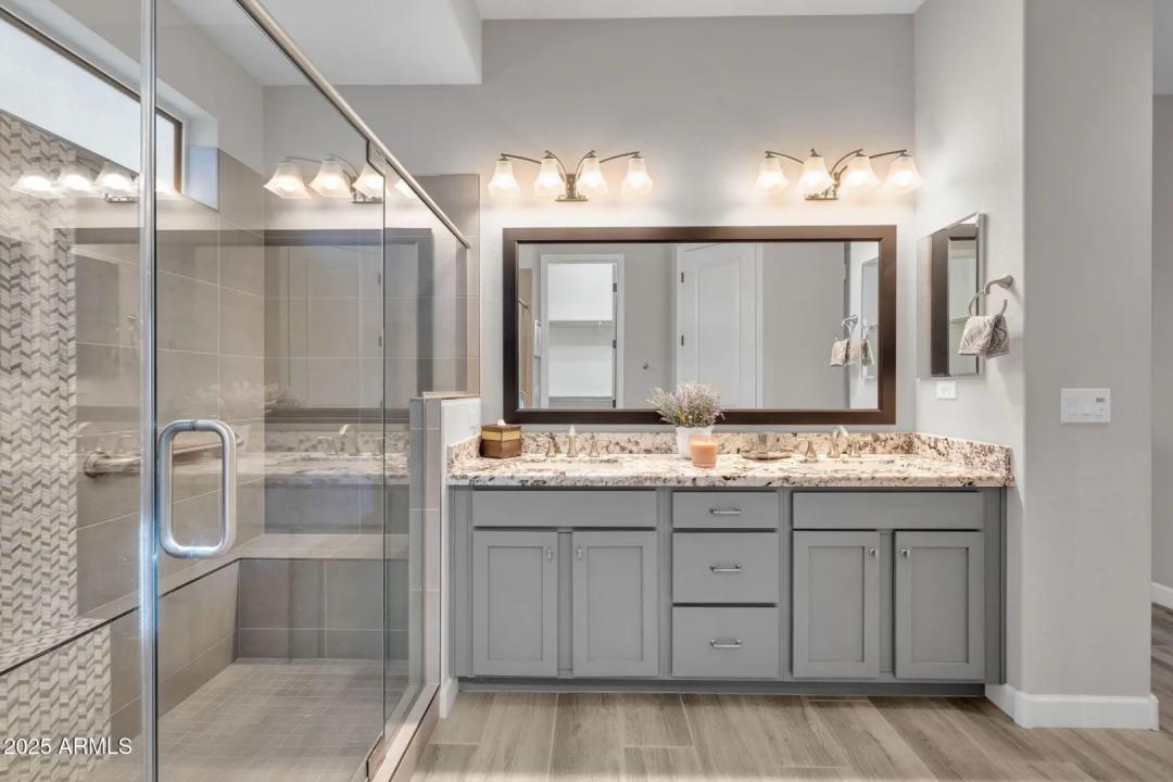 Real Estate Picture 32