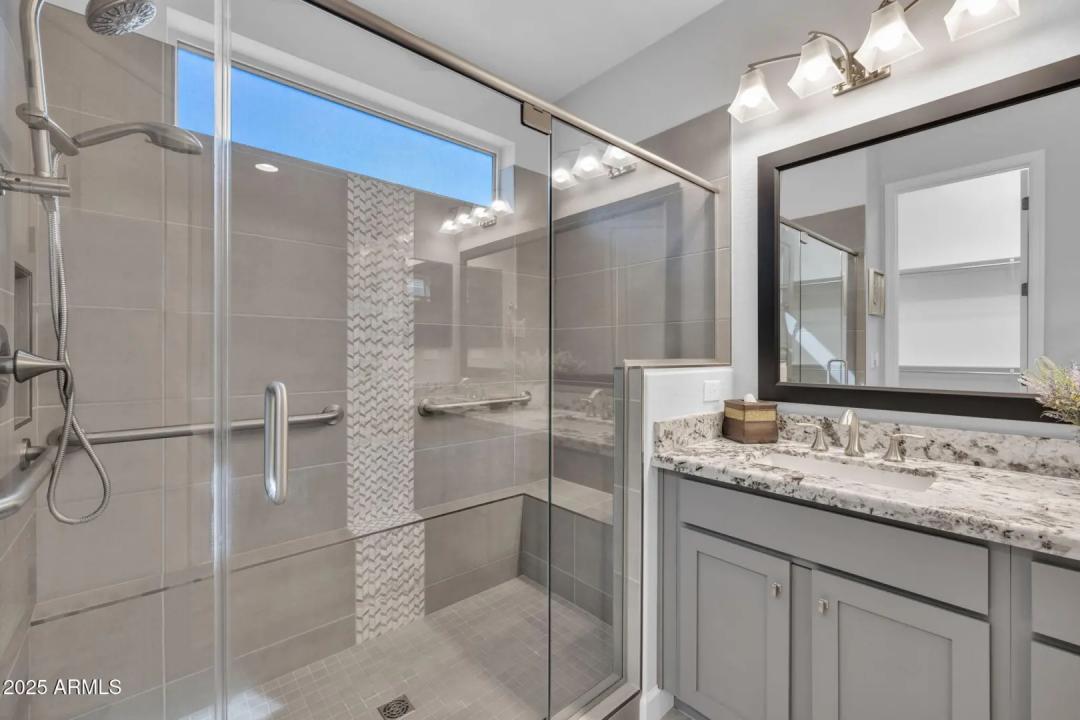 Real Estate Picture 33