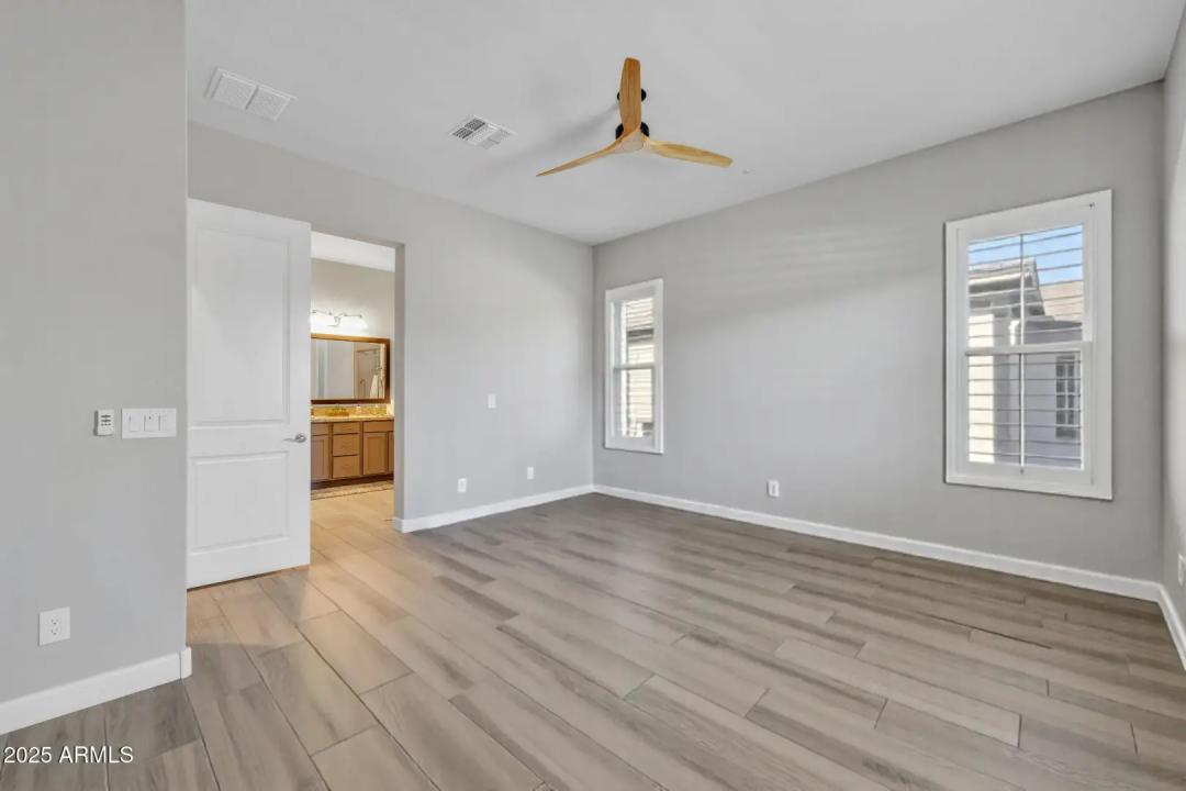 Real Estate Picture 34