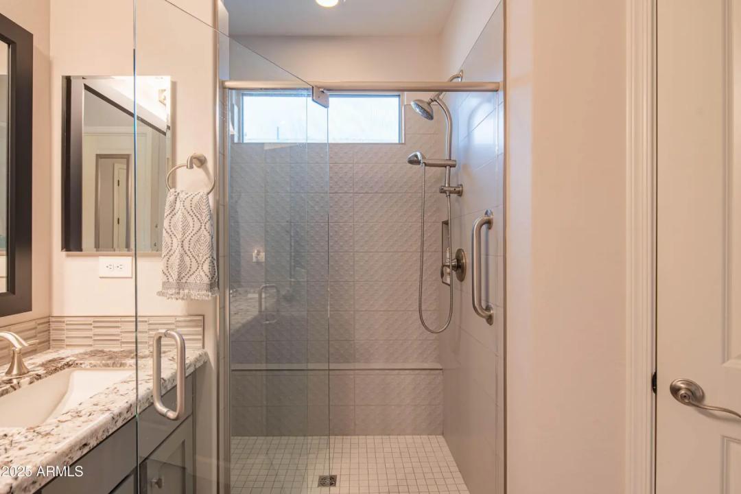 Real Estate Picture 37